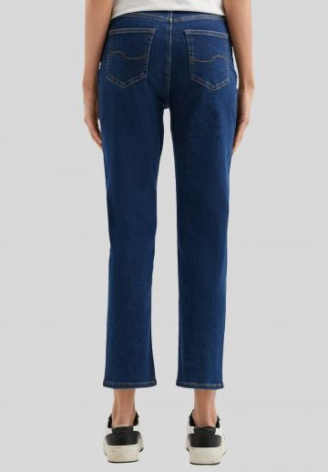 Короткие джинсы