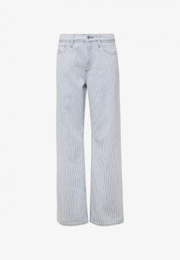 Клешеные джинсы