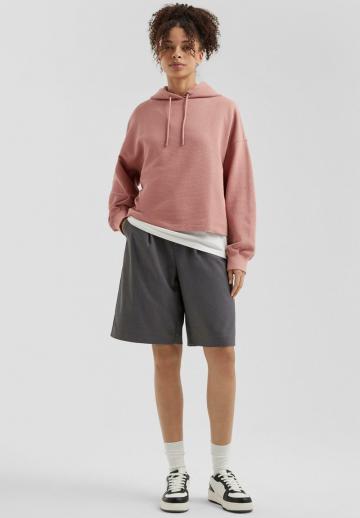 Пуловер с капюшоном