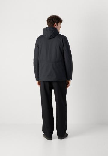 Куртка-дождевик