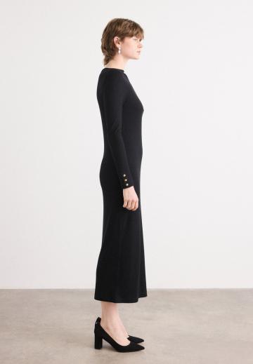 Платье футляр