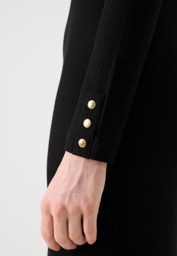 Платье футляр