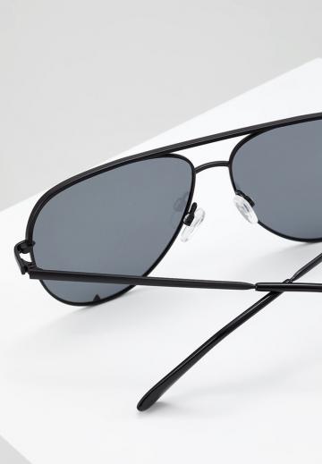 Солнечные очки