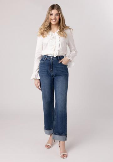 Прямые джинсы