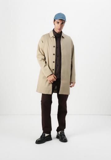 Короткое пальто