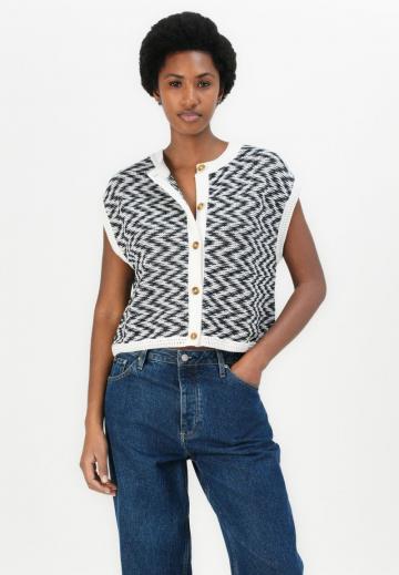 Вязаная кофта