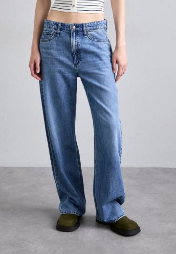 Джинсы бойфренда