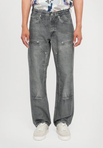 Прямые джинсы