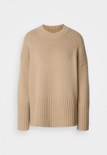 Длинный пуловер