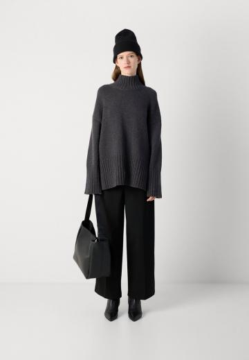 Длинный пуловер