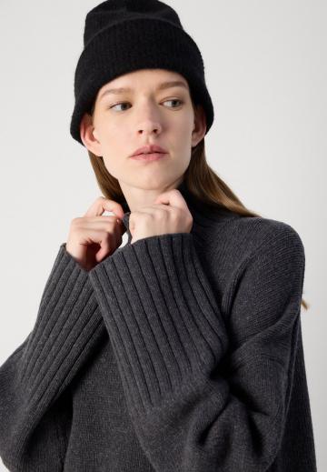 Длинный пуловер