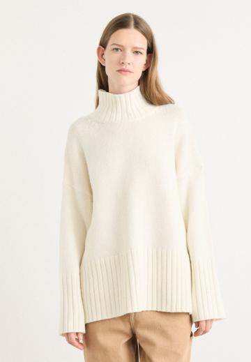 Длинный пуловер