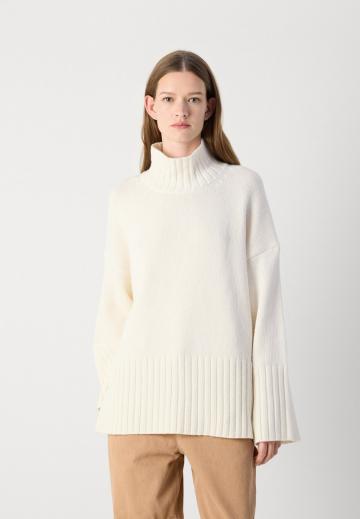 Длинный пуловер