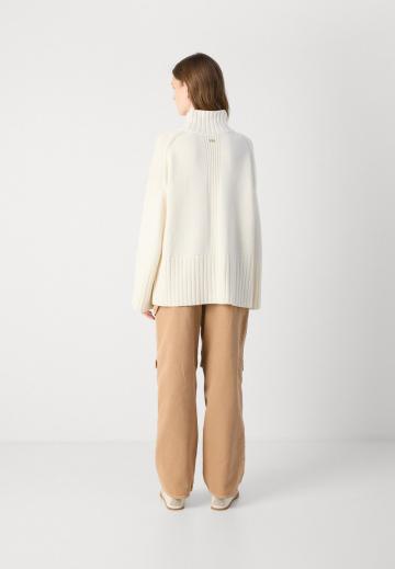 Длинный пуловер