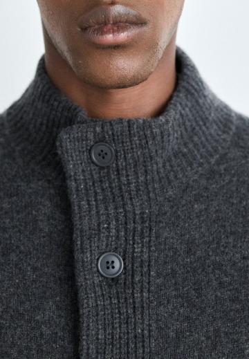 Вязаная кофта