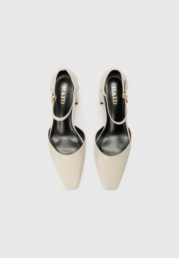 Туфли с ремешком