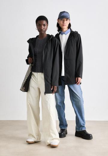 Куртка-дождевик