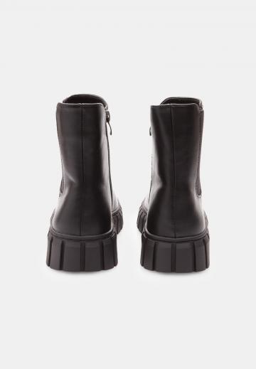 Полусапожки на платформе