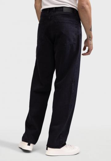 Свободные джинсы