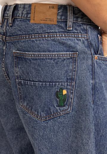 Свободные джинсы