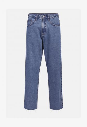 Свободные джинсы