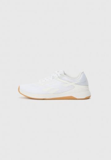 Тренировочные кроссовки