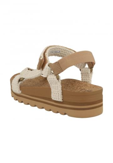 Босоножки на платформе