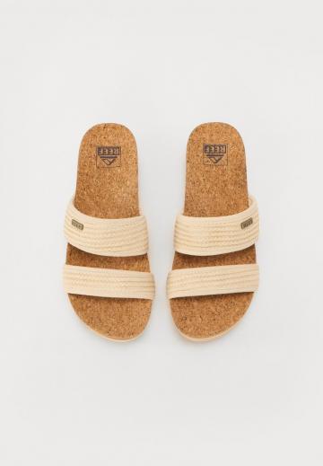 Босоножки на платформе