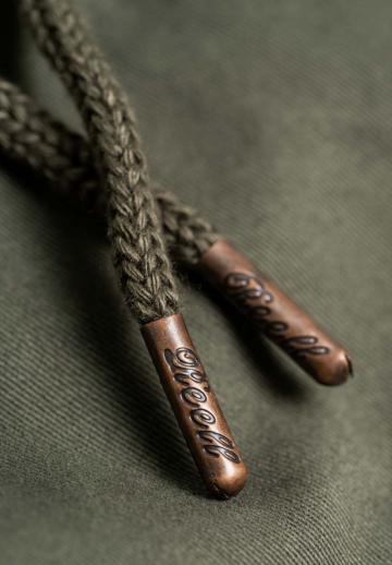 Брюки с накладными карманами