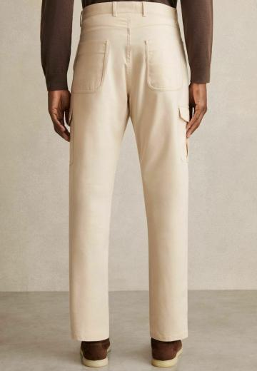 Брюки с накладными карманами