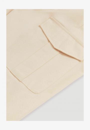 Брюки с накладными карманами