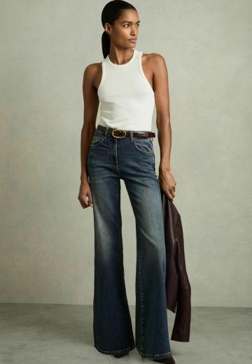 Клешеные джинсы