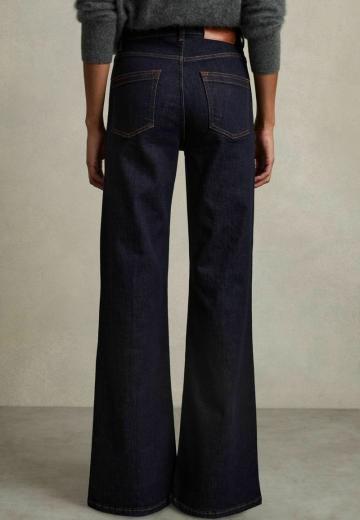 Клешеные джинсы