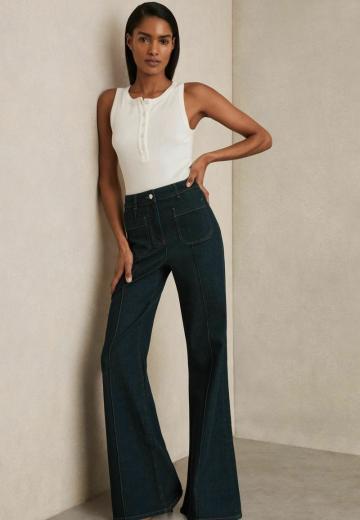 Клешеные джинсы