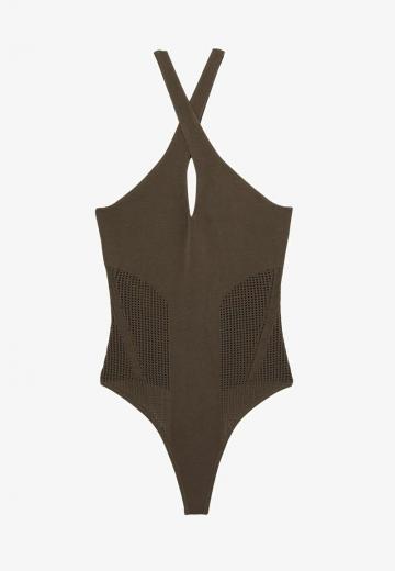 Топ на бретельках