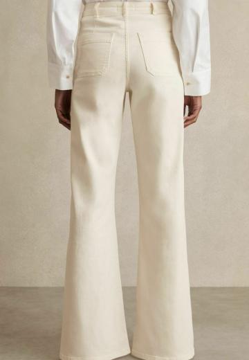 Клешеные джинсы