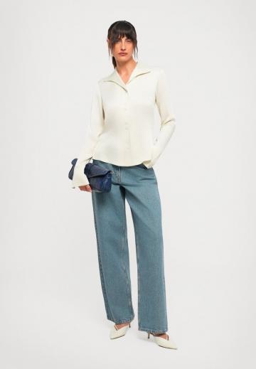 Атласная блузка