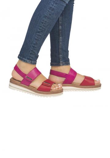 Босоножки на танкетке