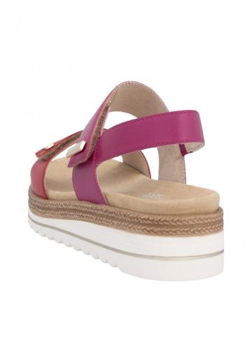 Босоножки на танкетке