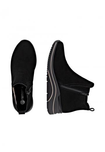 Сапожки на танкетке