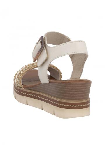 Босоножки на танкетке