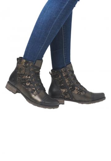 Широкие сапоги