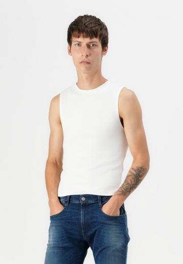 Узкие джинсы