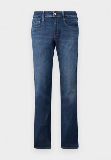 Узкие джинсы