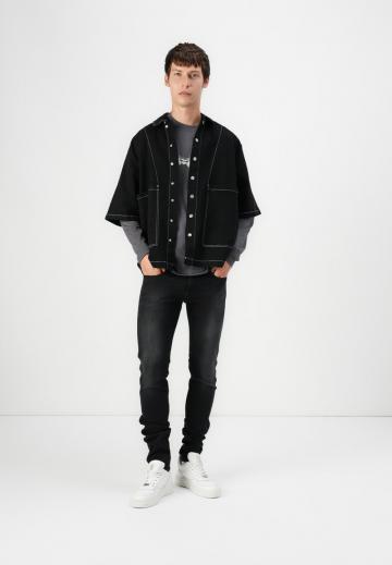 Узкие джинсы