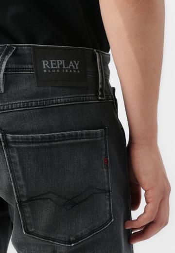 Узкие джинсы