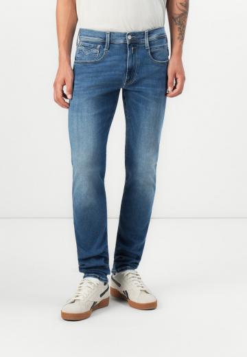 Узкие джинсы
