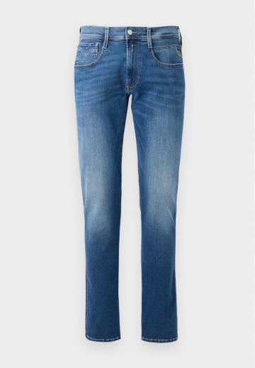 Узкие джинсы