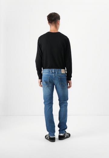 Узкие джинсы