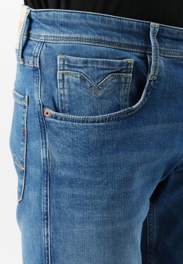 Узкие джинсы